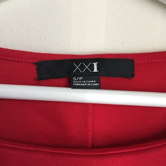 Red Dress / Ruched Sleeve - Picture 7 of 7